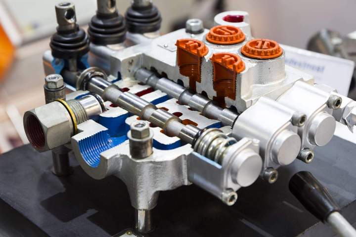 Pièces pour machinerie, vente et conseil